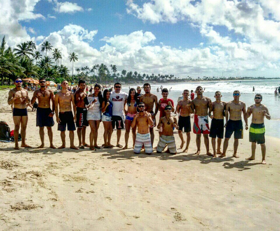 VicHorla's tweet photo. Boa Viagem paê 😎 https://t.co/gAroJ4oRCQ