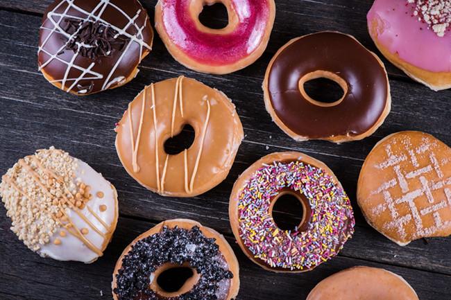 bodyandsoul_au's tweet photo. How to cut your #sugar intake in half: https://t.co/uHKSuhDjaw https://t.co/NZ0gD5Ch04