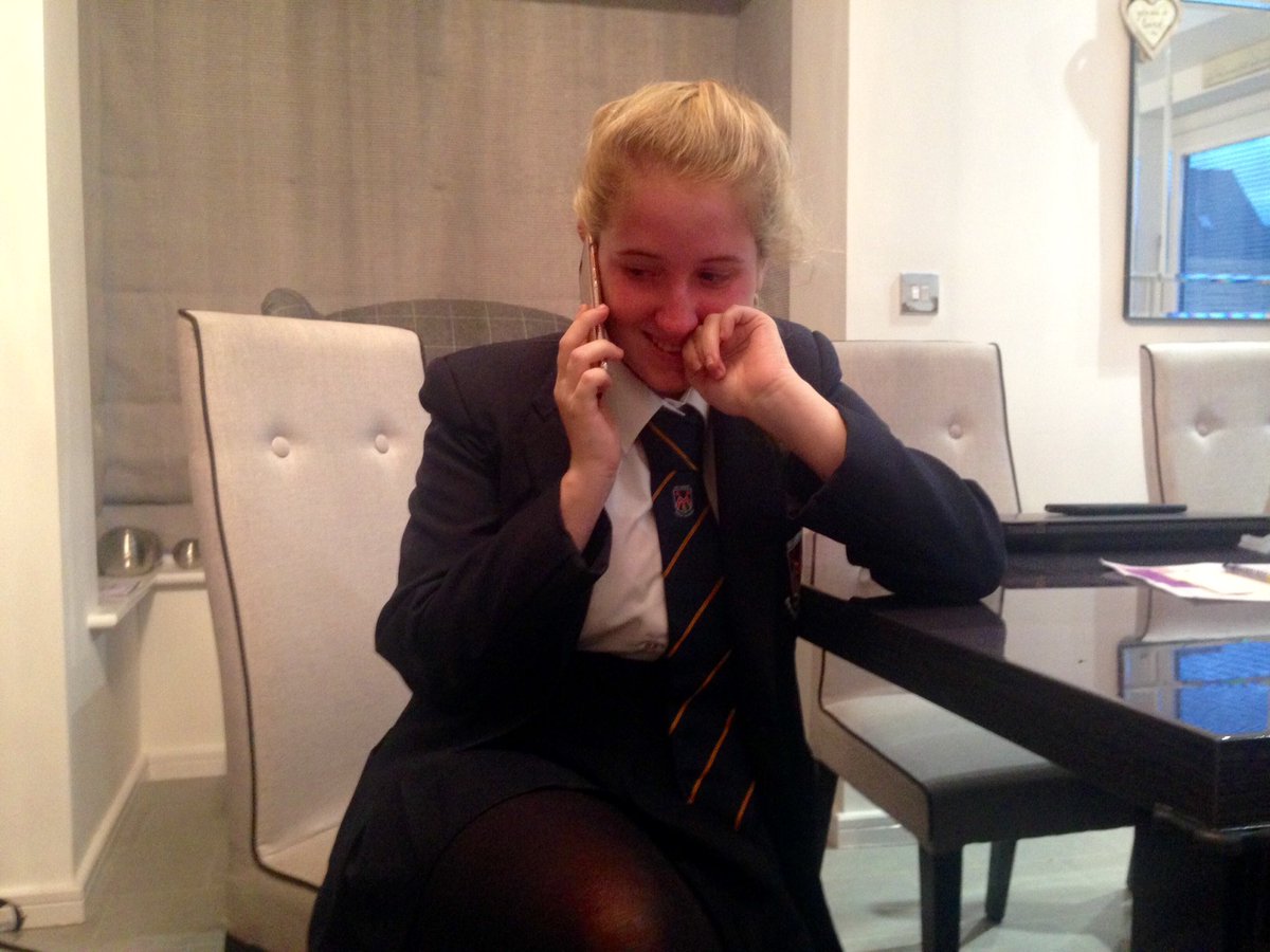 Ellie was in shock at her amazing <a href="/ViageoChauffeur/">ViageoChauffeuring</a> Cool Ride to School!⭐️💁🏽🚗