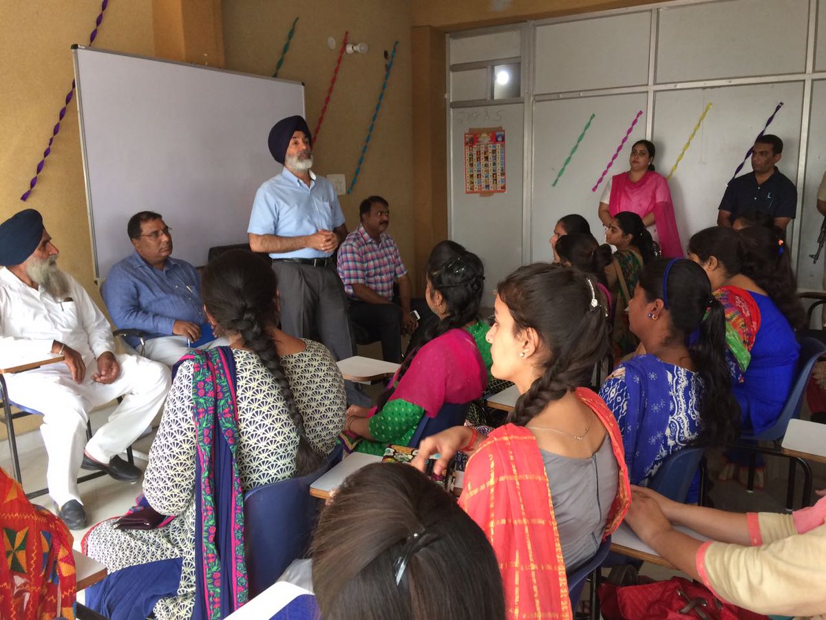 PSDMofficial's tweet photo. Sh. Kamaldeep Singh Sangha, DC inaugurated #PSDM's skill development center set up by training partner @indusedutrain at Fatehgarh Sahib. https://t.co/2PlVyfgMIX