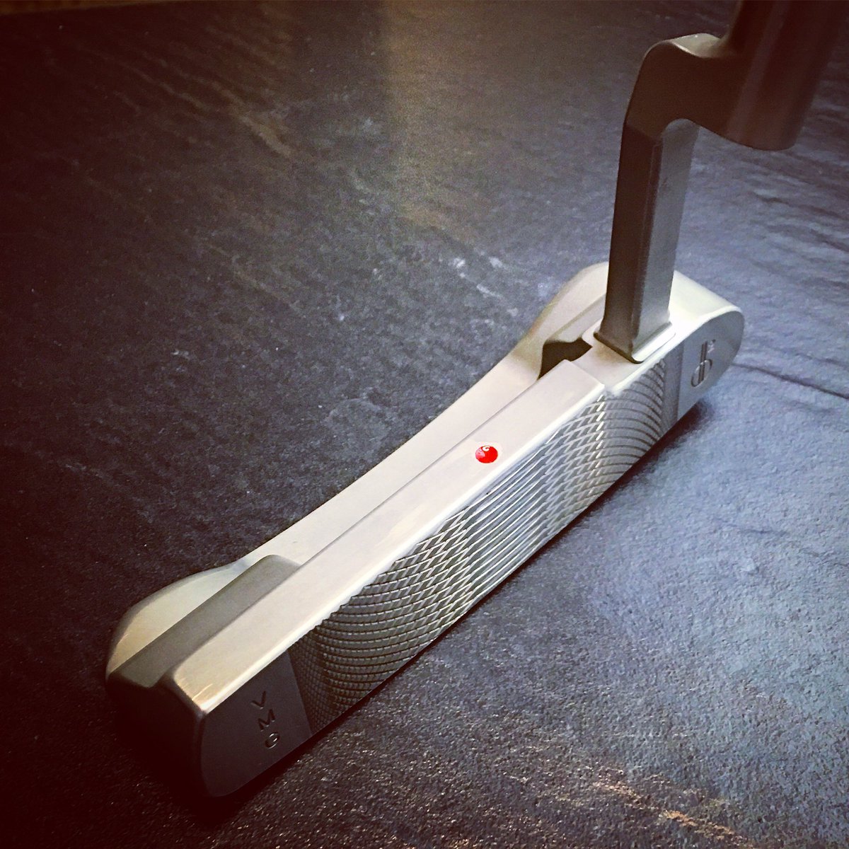 TreeGolfCustoms's tweet photo. Custom sight dot on this Anser-style Machine Putter for playing pro Kurt M. #machineputters #golf https://t.co/M6IqeL0JLt