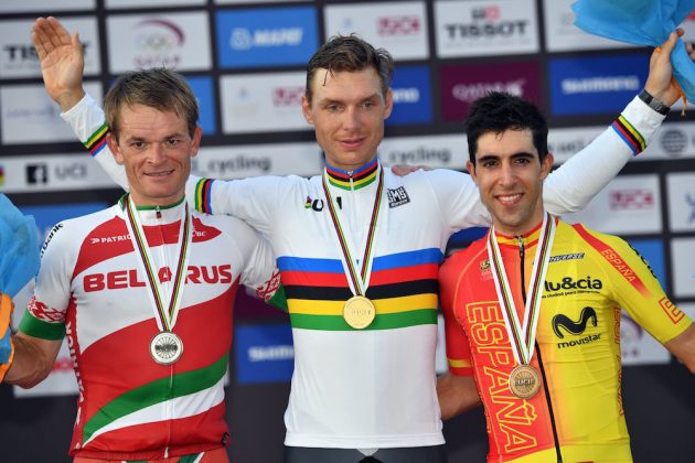 cyclingweekly's tweet photo. Tony Martin dominates to win record-equalling fourth World Championships time trial title https://t.co/h5u2munj91 https://t.co/97UyiwziQy