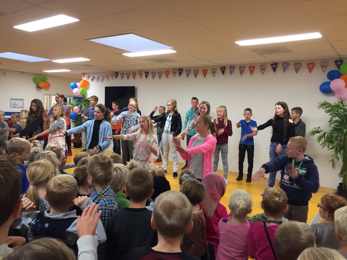 OBSHeidepark's tweet photo. Vandaag de afsluiting van de KBW 2017. "Voor altijd jong" https://t.co/lB803lsb5I