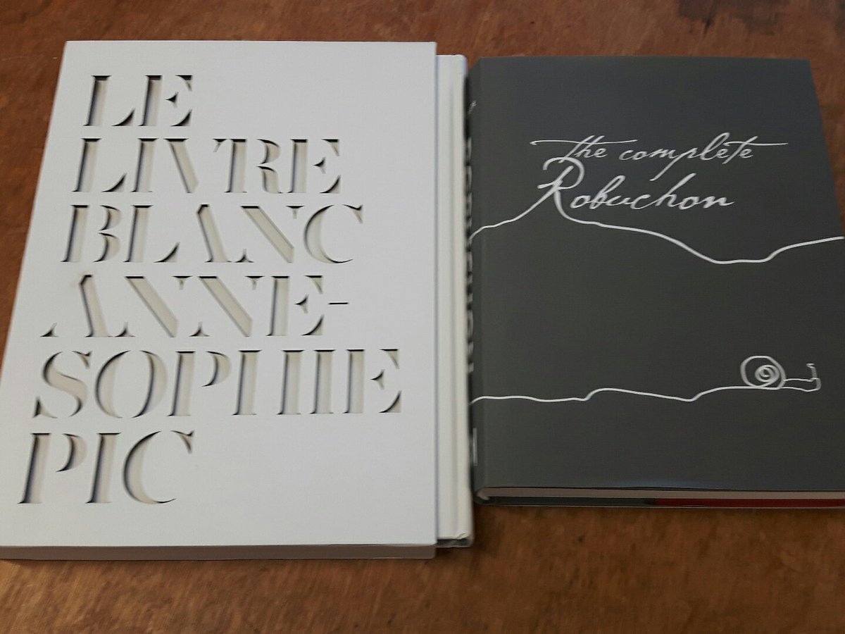 ChefRichardFox's tweet photo. Found these waiting for me on my desk today! 😍😍😍 #cookbookcollection https://t.co/LHtiilSqZ8