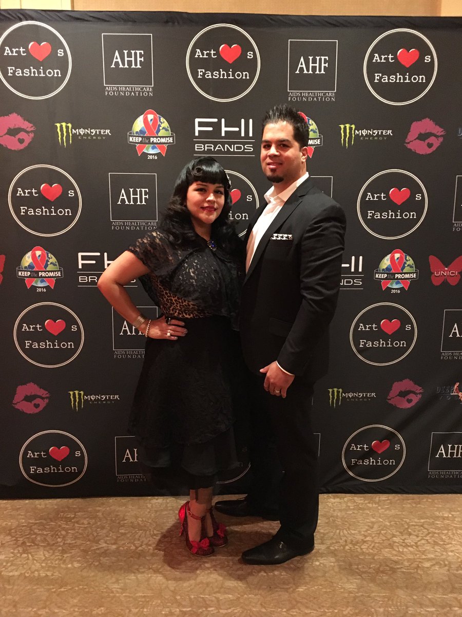 roseeandbabee's tweet photo. #lafw2016 #artofhearts #fashionshow #roseeandbabee #featureddesigner 40's #50's #vintageinspiredbrand #withmylove https://t.co/VXCmntszDR