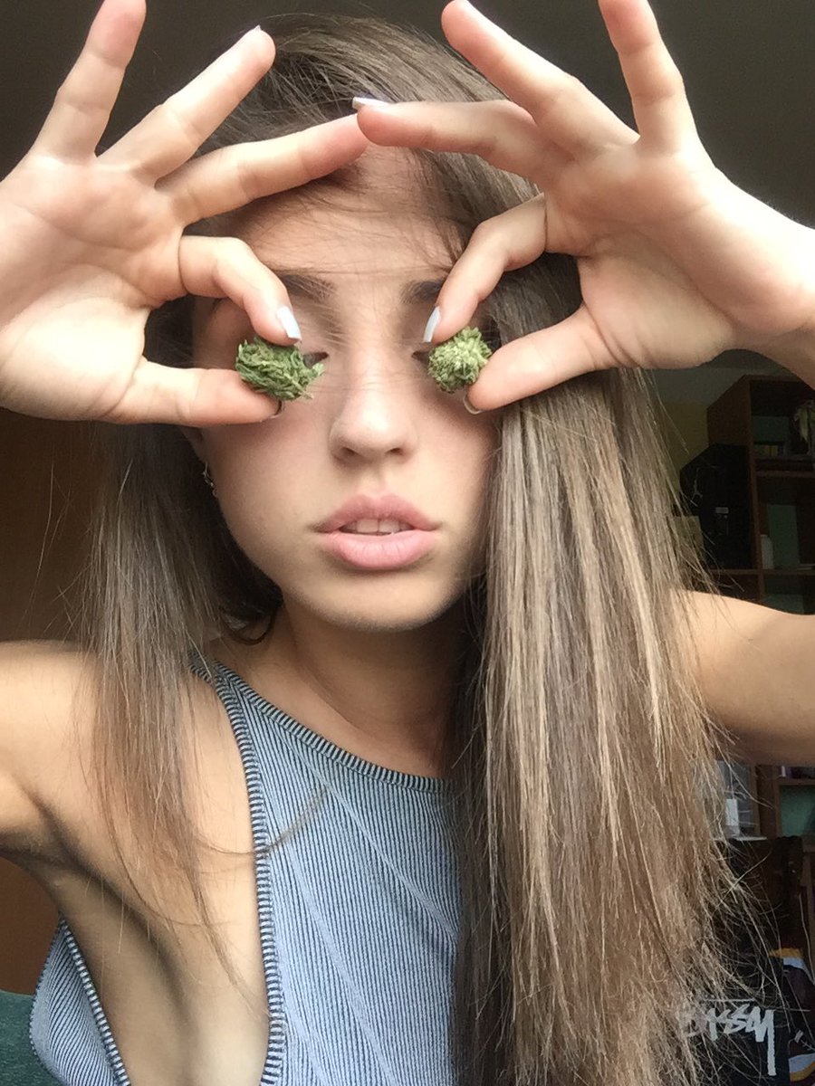 saaaashaaa's tweet image. 😻