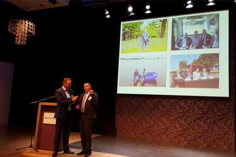 CMOSTAMM's tweet photo. Dagvoorzitter @marcjager in gesprek met @HPBenschop over de toekomst van #publiekvervoer in @ProvDrenthe en @provgroningen #andersbereikbaar https://t.co/F1ctGs8SPa