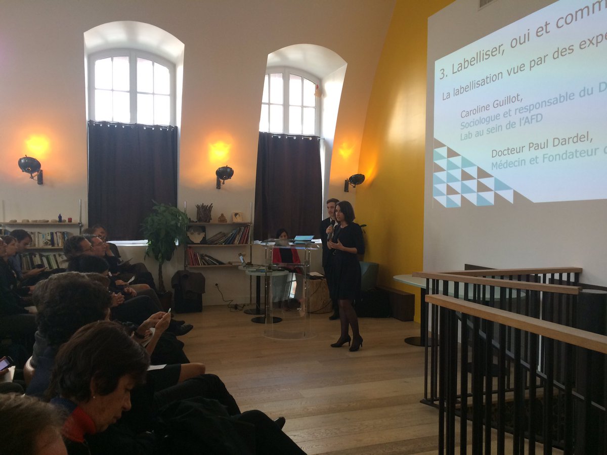 zippyware's tweet photo. @FederationAFD Caroline Guillot présente le Diabète Lab et ses activités @Medappcare #kiosqueAG2RLAMONDIALE https://t.co/53WyrlIuEd