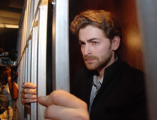 SarcasmChachi's tweet photo. Neil Nitin Mukesh getting married is what happens when u have a failed career and a meme'd face! GET HITCHED (arranged)! https://t.co/olfT0Ny5R1