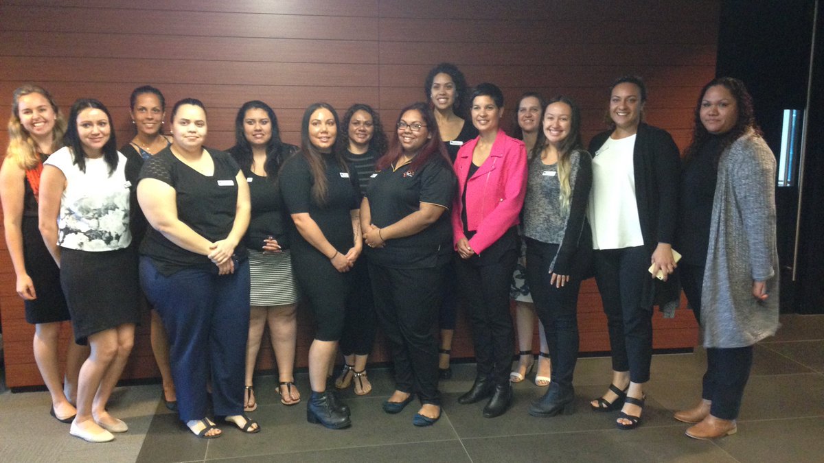 Leadership_WA's tweet photo. The Yorga Djenna Bidi ladies "You can make a difference" #beingarolemodel  #makingacommitment. Thanks to @bhpbilliton for having us https://t.co/Q0NpigrmgD