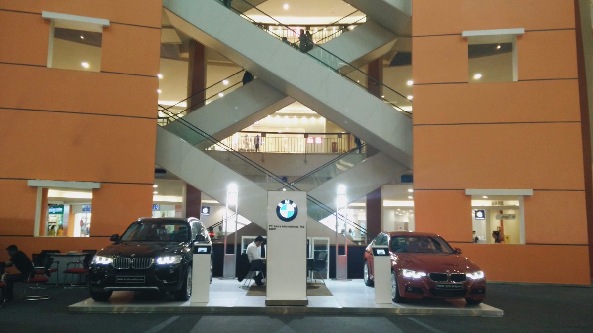 BMWAstra's tweet photo. We offer special sales program for this October. Visit our exhibition &amp; showroom to know more. More info: https://t.co/cTkVxTDO6o https://t.co/KhqrZpPl5T