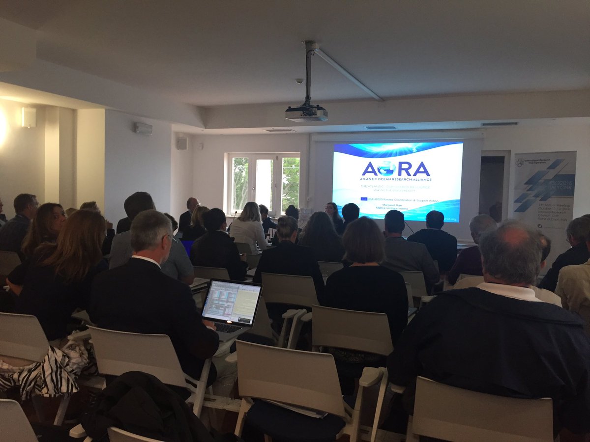 GliderPLOCAN's tweet photo. Margaret Rae presenting now @AtlanticAll AORA-CSA project initiative at #IRSO2016 Annual Meeting in Capri https://t.co/eCOr2IQnyS