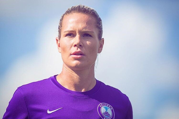 WomenSoccer24's tweet image. Be proud of who you are.
Be proud of what you want to be. 
Be loud about it because love is loud.
Ashlyn Harris