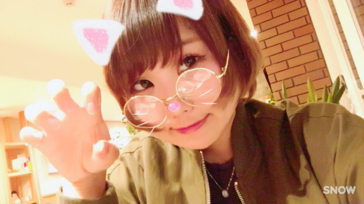 torotoro0217's tweet photo. カフェー行ってきた！ホッと一息(*´꒳`*)メロンパンも美味しくいただきやした！今日はちょっとよつを意識してみました。。笑よつになりたいいいい！！ https://t.co/bwnu1OzXp0