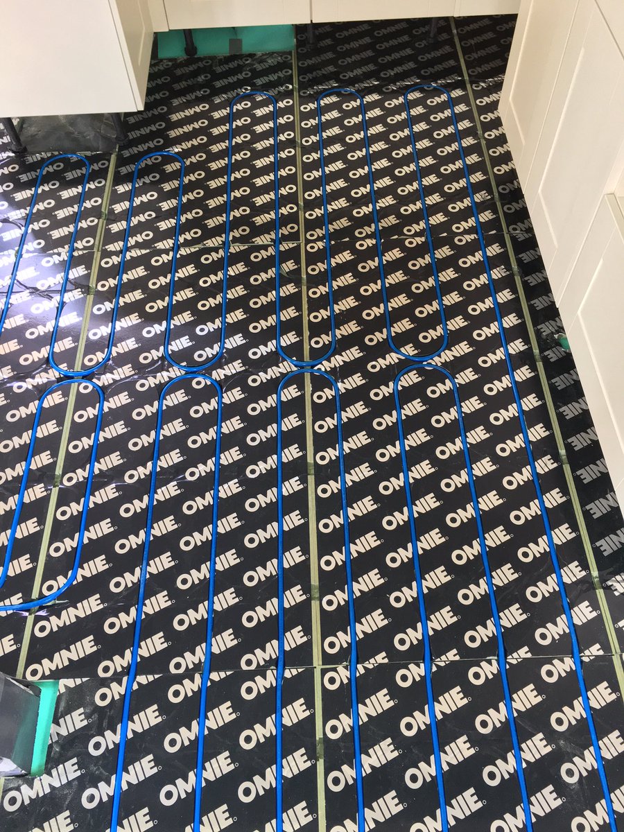 CanningsEnergy's tweet photo. Another cracking day with the 15mm high underfloor heating system @omnieuk https://t.co/1zfnOn4lfo