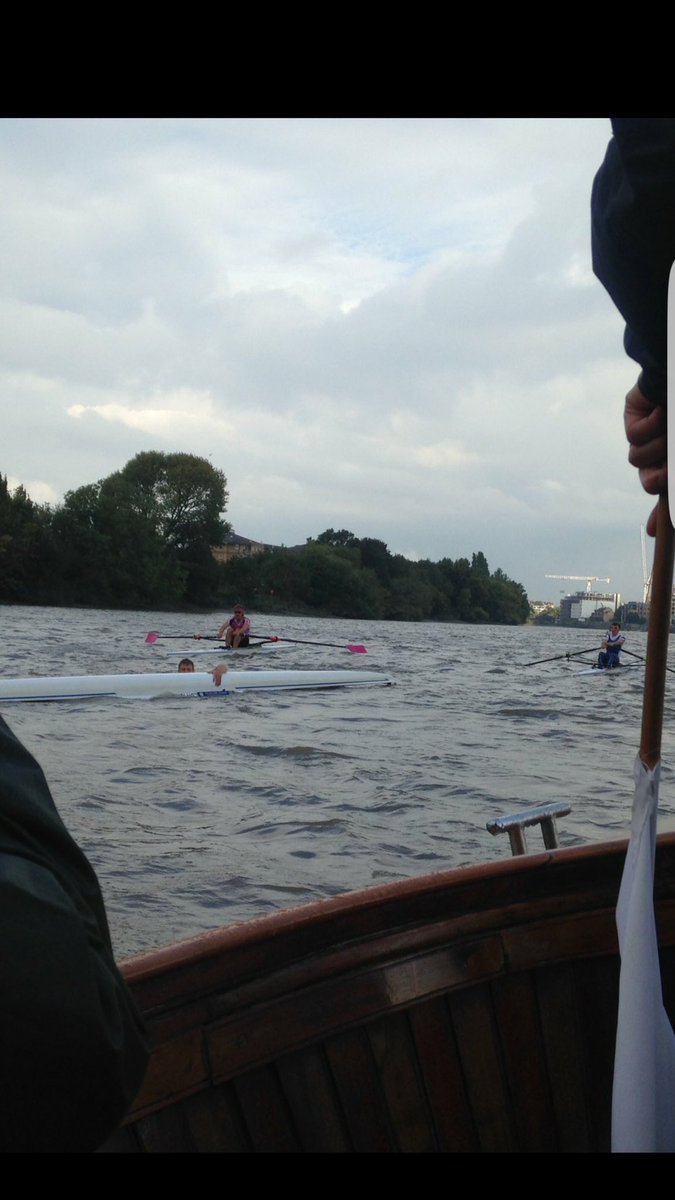 TimmyR92's tweet photo. Great job @J_A_Kirkwood. Tried my luck for one more @WingfieldSculls. Wish it was rougher! Still nearly went swimming w @nickmiddleton88. https://t.co/NaSaxBypzn
