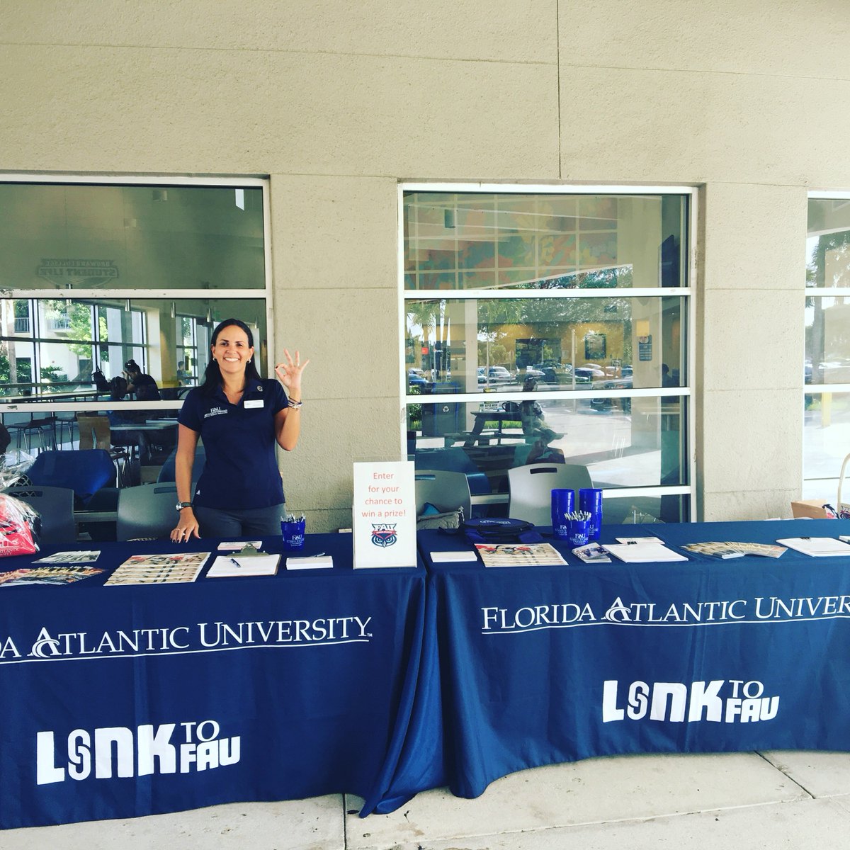 FAUTransfer's tweet photo. Check us out at @BCSouthCampus today until 1pm for FAU Day! Find out about our majors, scholarships and more! #FAUDay #FAUTransfer https://t.co/emy8szhG5l