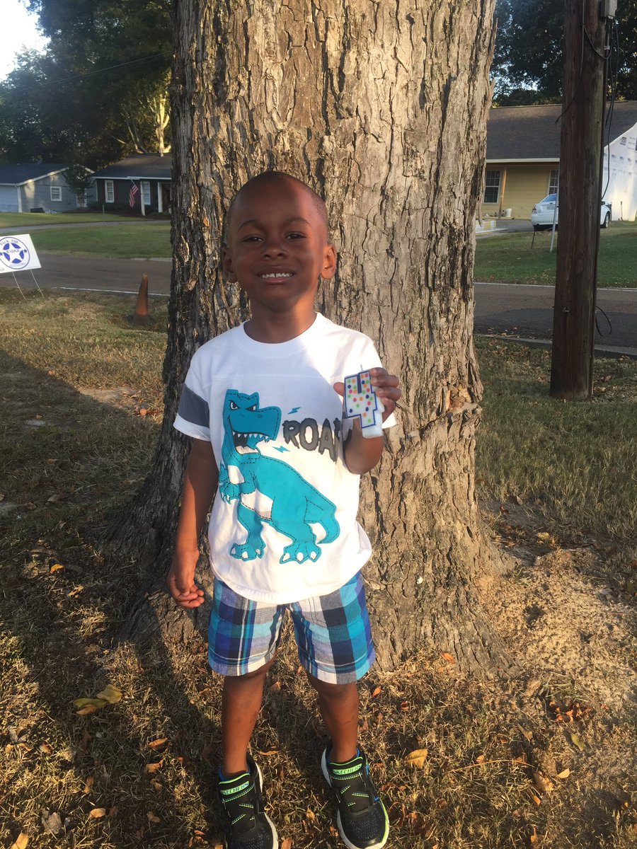 HeadArrowTRK's tweet photo. Everybody help me wish Zandon "Da Squirrel" a Happy 4th Birthday!
#FutureArrow #AlwaysBeastmode @WeAreArrowTrack @shuncori https://t.co/816uFMhELO