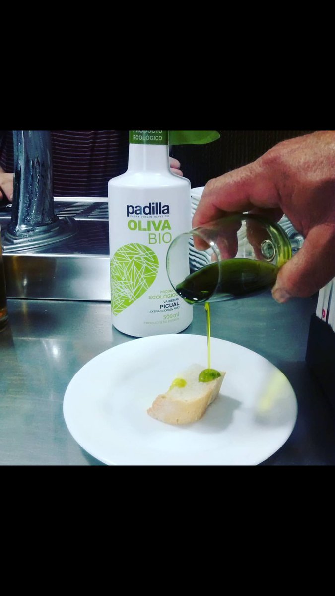 Ya lo tenemos aquí,ven a probarlo y comprenderás por qué Jaén tiene el mejor aceite del mundo.