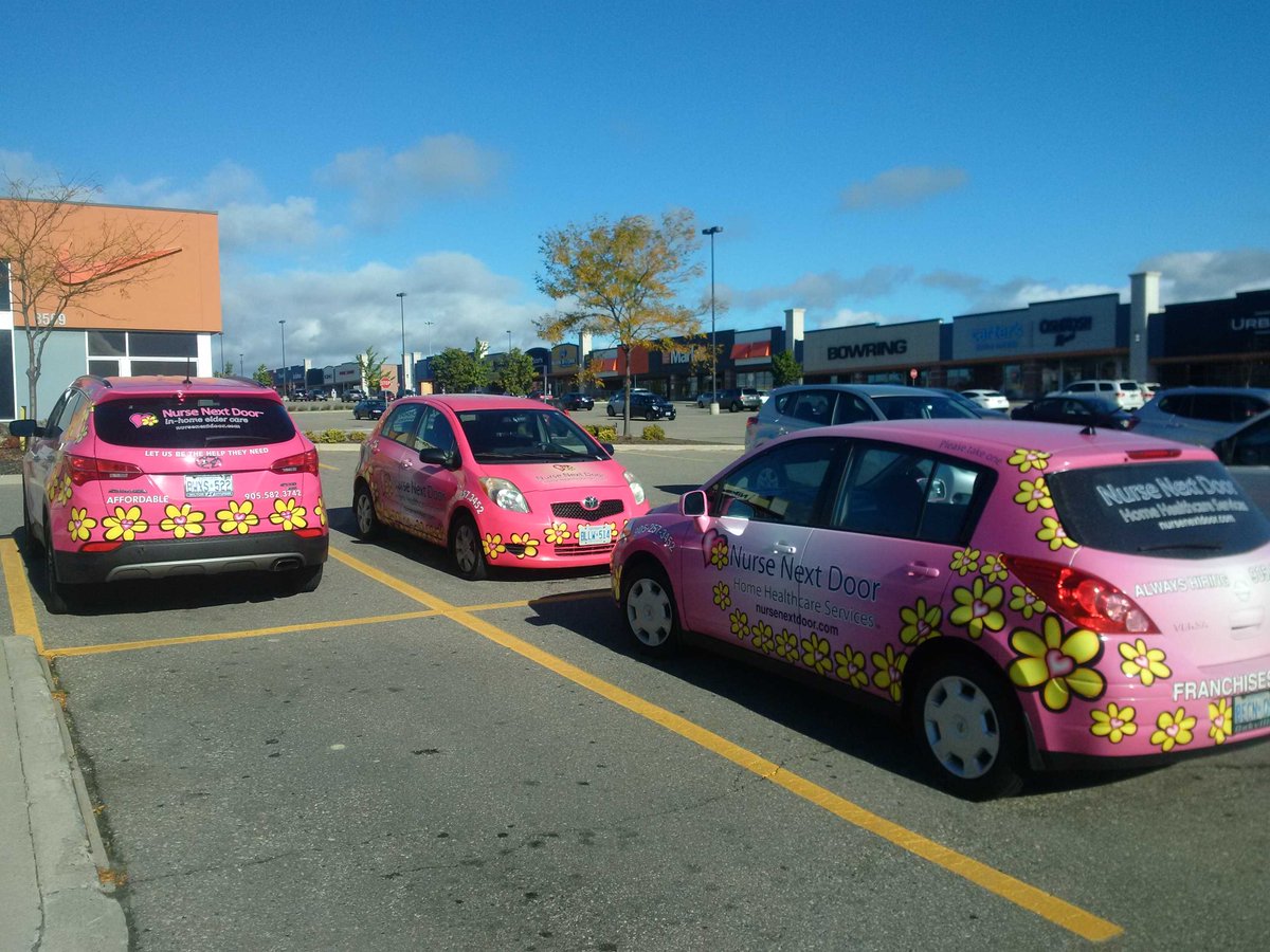 nursenextdoorms's tweet image. Discovered in #Oakville a fleet of @nursenextdoor cars #weareboldpink #happieraging