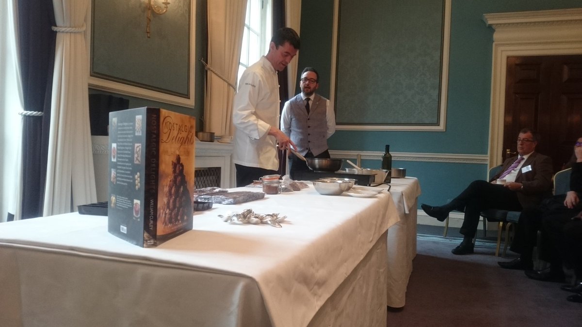 Demo time! <a href="/William_Curley/">William Curley MCA</a> <a href="/willtorrent/">Will Torrent</a> <a href="/AcadofChocolate/">Academy of Chocolate</a> #eraofchoc #nostalgia