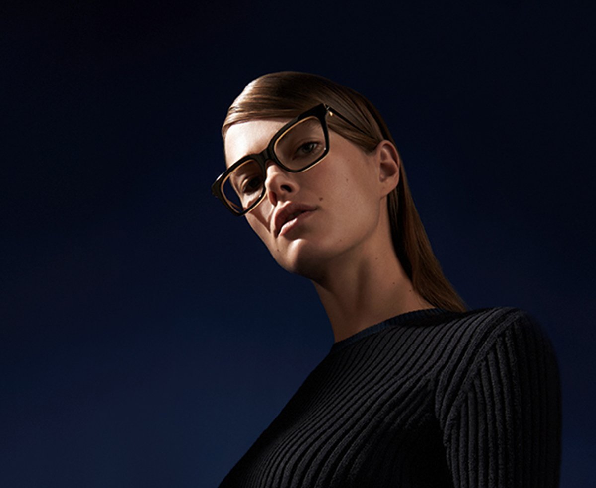 2020europemag's tweet photo. New Iconic Square style for @victoriabeckham A/W 2016 easy to wear eyewear collection. #VBAW16 #eyewear #2020europe https://t.co/UGq5gWNRXi https://t.co/AXMPC6XseJ