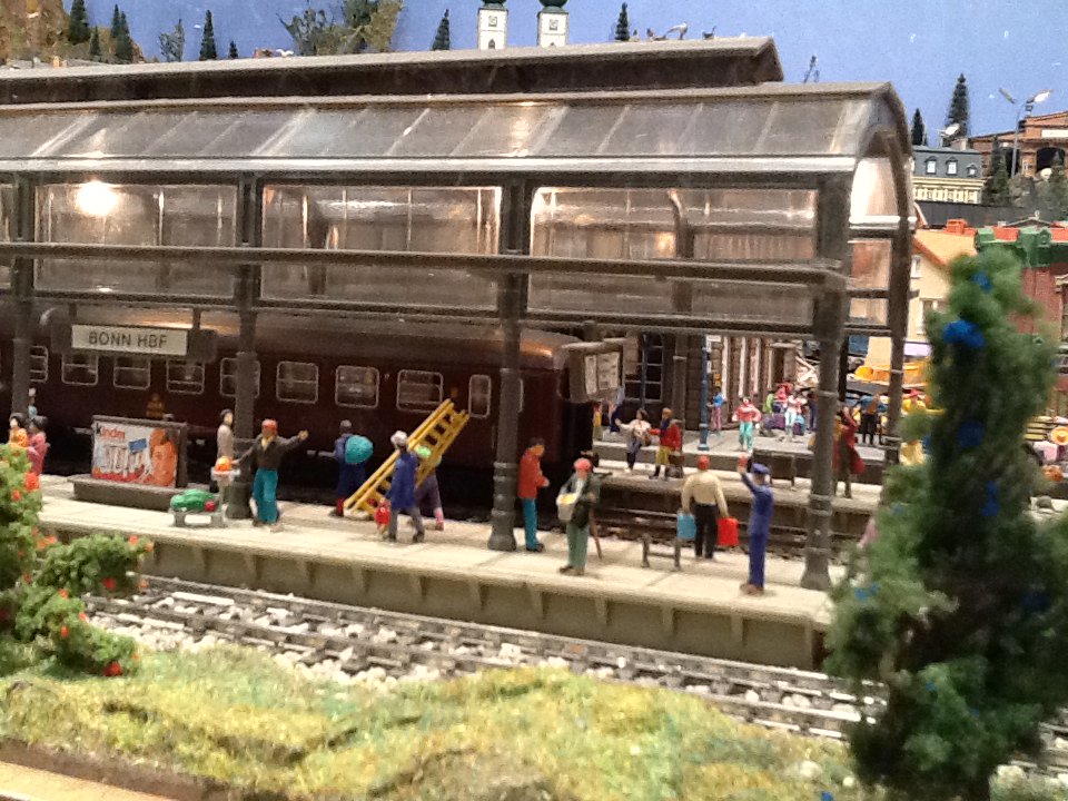 OsoyoosRailroad's tweet image. Trains at the station. We are open year round from Mon - Sat from 10am to 5pm. #osoyoos #osoyoosrailroad