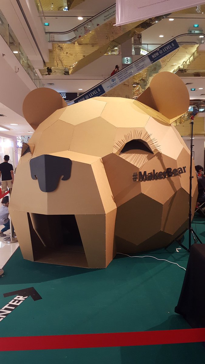 rizmanhassan's tweet photo. Check out Centrepoint lately? #makerbear @aar0nloh @ZuwardyS @eugeneleefl @cwss_designtech https://t.co/432aSGOXtg