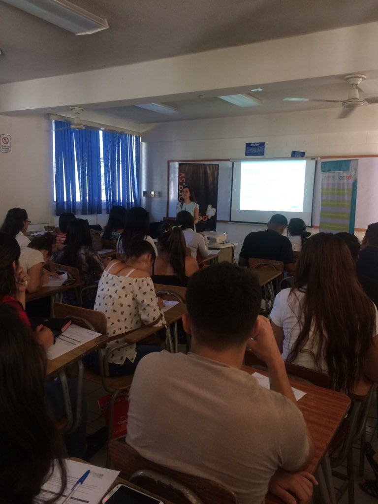 ndnoticiassv1's tweet photo. @CREO_org
¡Seguimos en gira PTP! Hoy estamos en Chalatenango hablando de libertad y temas de coyuntura #PTP2016 https://t.co/5XUAGa0yam