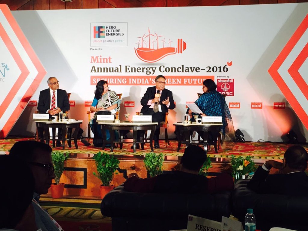 Shell_India's tweet photo. 'Gas Based Economy' not an end in itself. Signifies intent to move to lower carbon energy system: @Anindya175 #MintEnergy #EnergySecurity https://t.co/QsLkObGLcz
