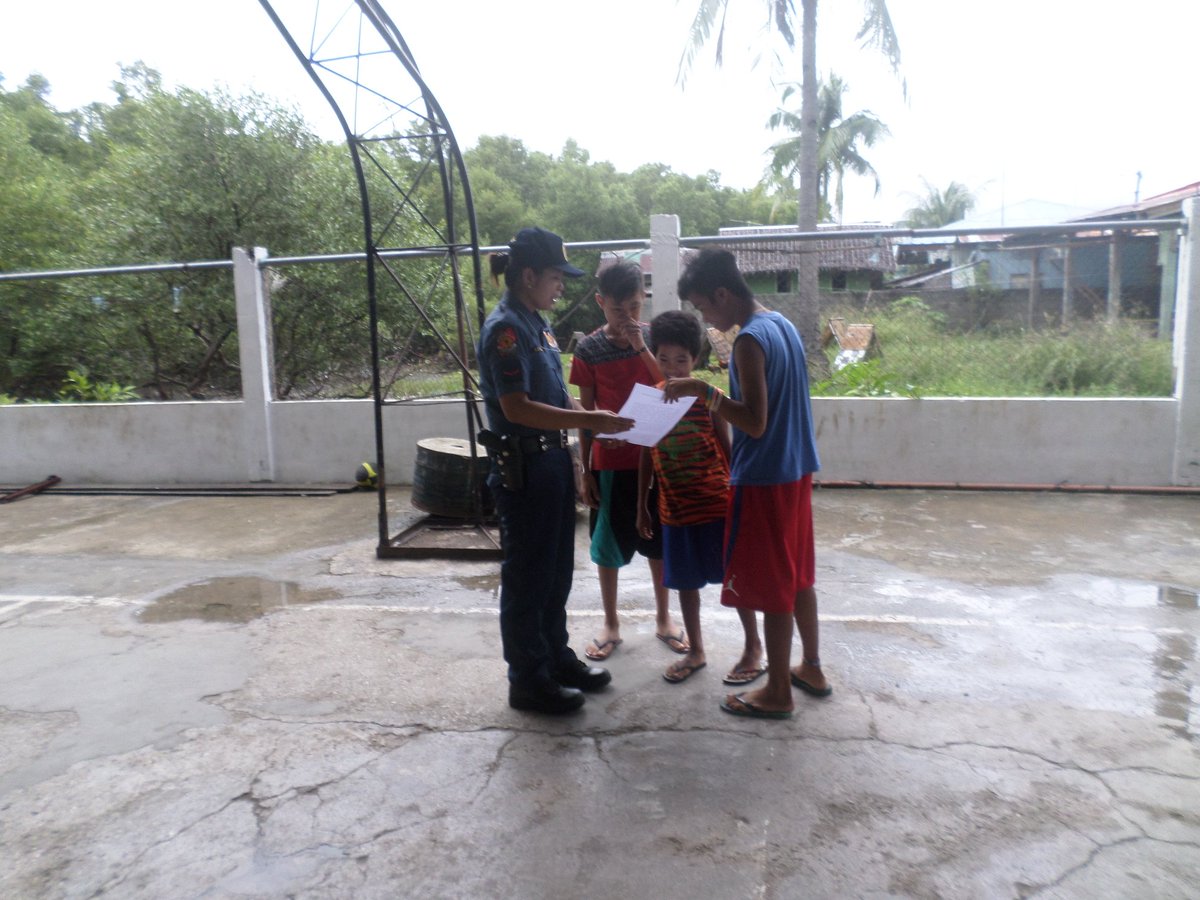 CachoDela's tweet photo. PO1 Kristine Joy C Llegado, PCR PNCO distributed anti-crime fliers for the awareness of the community about preventive measures https://t.co/QPc3uGtqt0