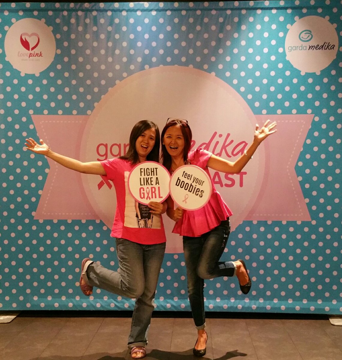 meylie222's tweet photo. @berkelanjutan Hidup Sehat dimulai dari sekarang melalui kepedulian kita terhadap diri sendiri #gardamedikaoctobreast https://t.co/4x34IPGJCZ