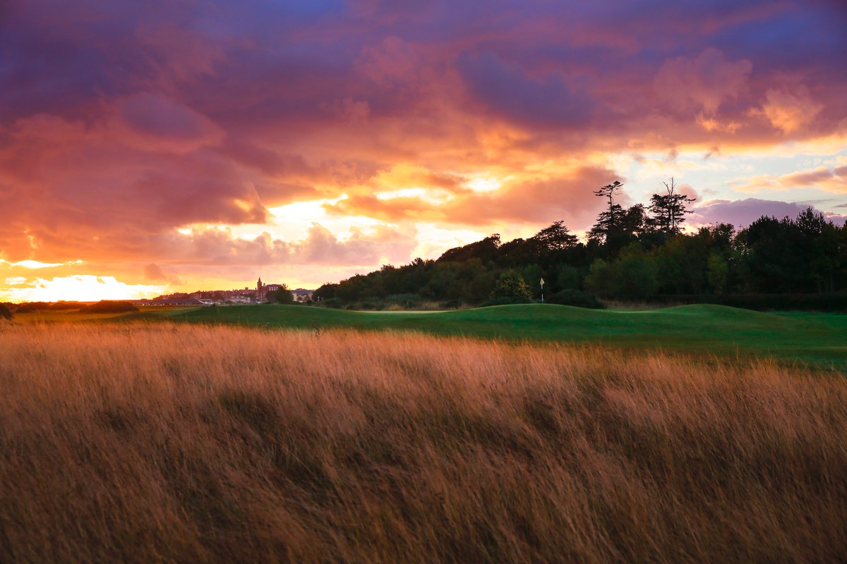 TheHomeofGolf's tweet photo. Red sky in the morning... An incredible sunrise over the #Strathtyrum course recently https://t.co/8pbOxoPzld