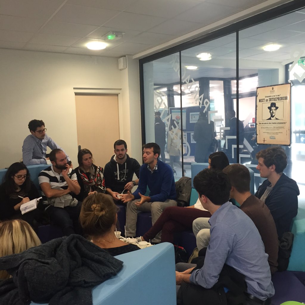 NaimaEssec's tweet photo. Meet an entrepreneur continue avec @Pretapousser #getinvolved2016 @essecventures @essec merci https://t.co/r7Nbs1F5Ba