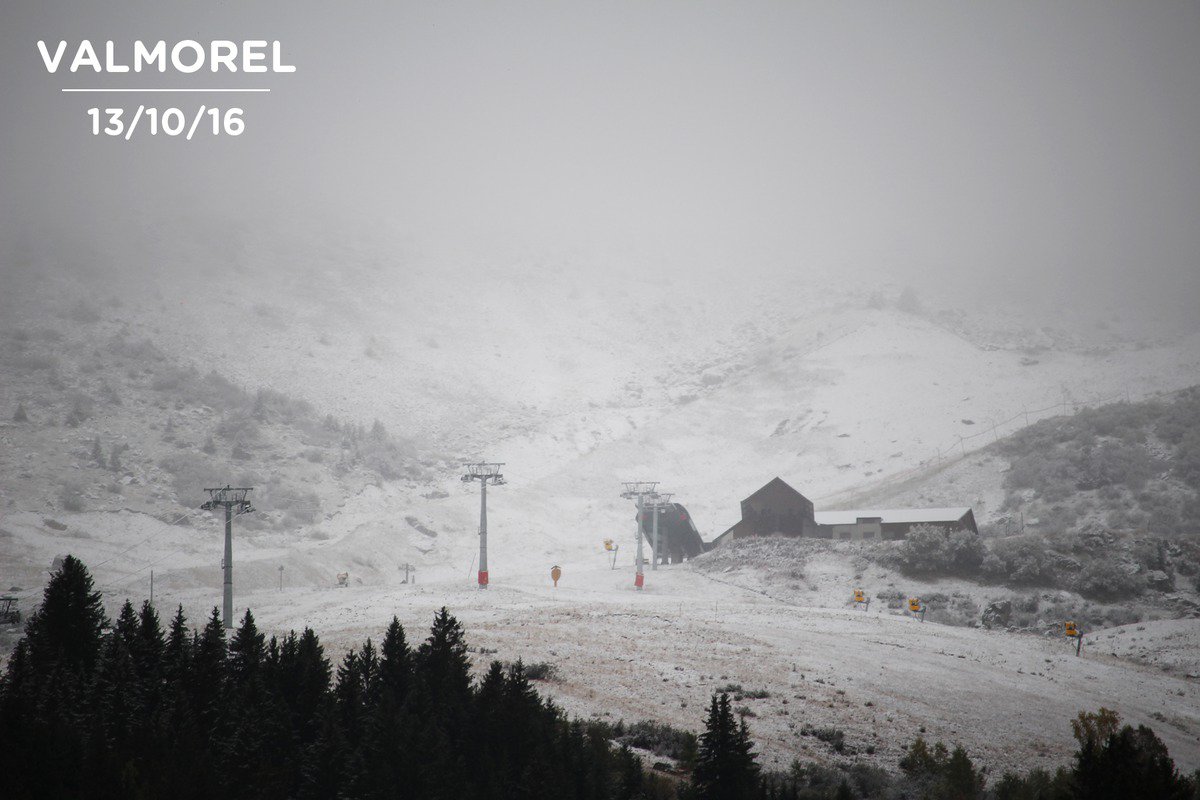 skipass's tweet photo. @Valmorel_alps le 13 oct. 2016 : 5cm de neige fraîche. https://t.co/AuBHBQhHmF #skipasslive https://t.co/aPOan1wMk5