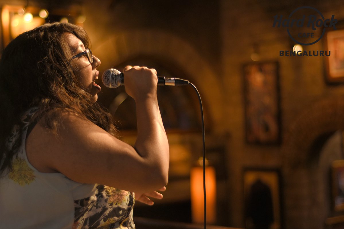 HRC_Bengaluru's tweet image. People singing their hearts &amp;amp; doing #KaraokeInStyle at #HardRockCafe #Bengaluru #Karaoke Nights!