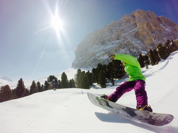 CrystalSkiJobs's tweet photo. Start living for the week this winter and join our weekend rep team in Austria for season 16/17.
https://t.co/APoxCLBJoS https://t.co/PqOLXL8Il6