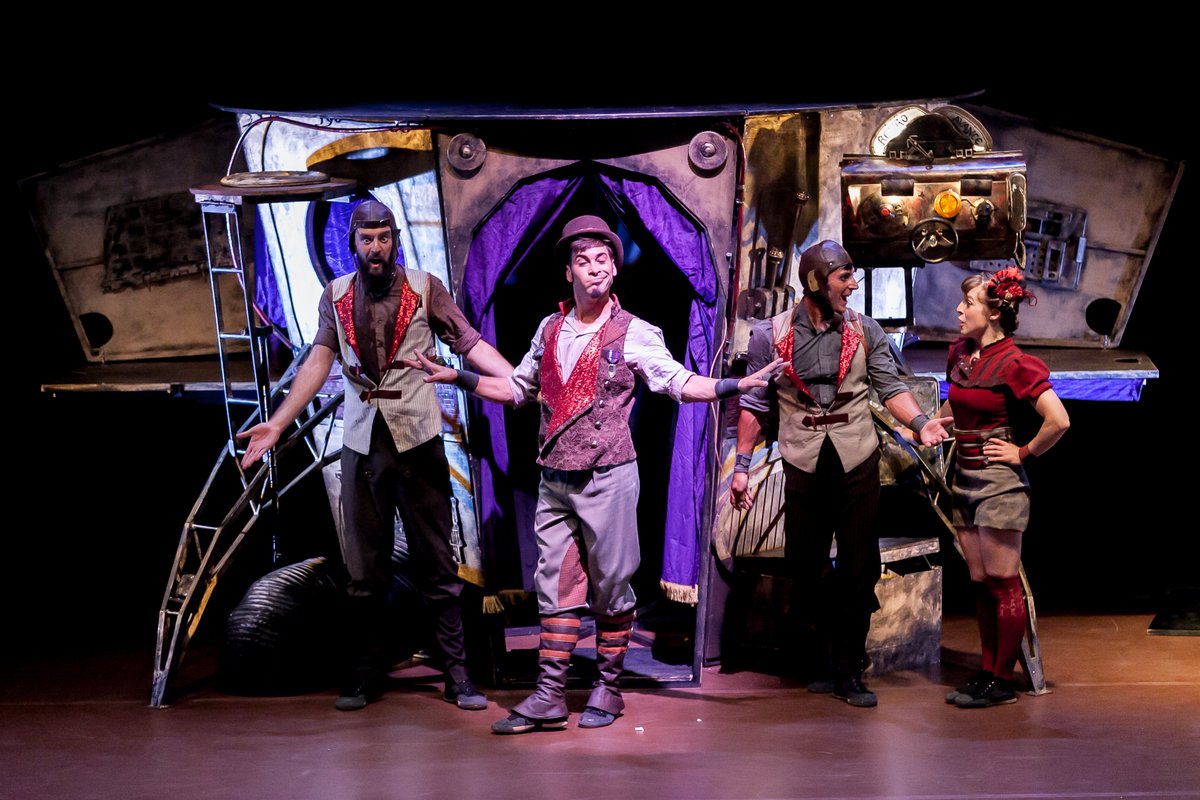 Sí, es posible viajar en el tiempo. Ven a ver cómo mañana a las 20.00 en la Plaza de la Corredera de Cazorla. #festivalcazorla