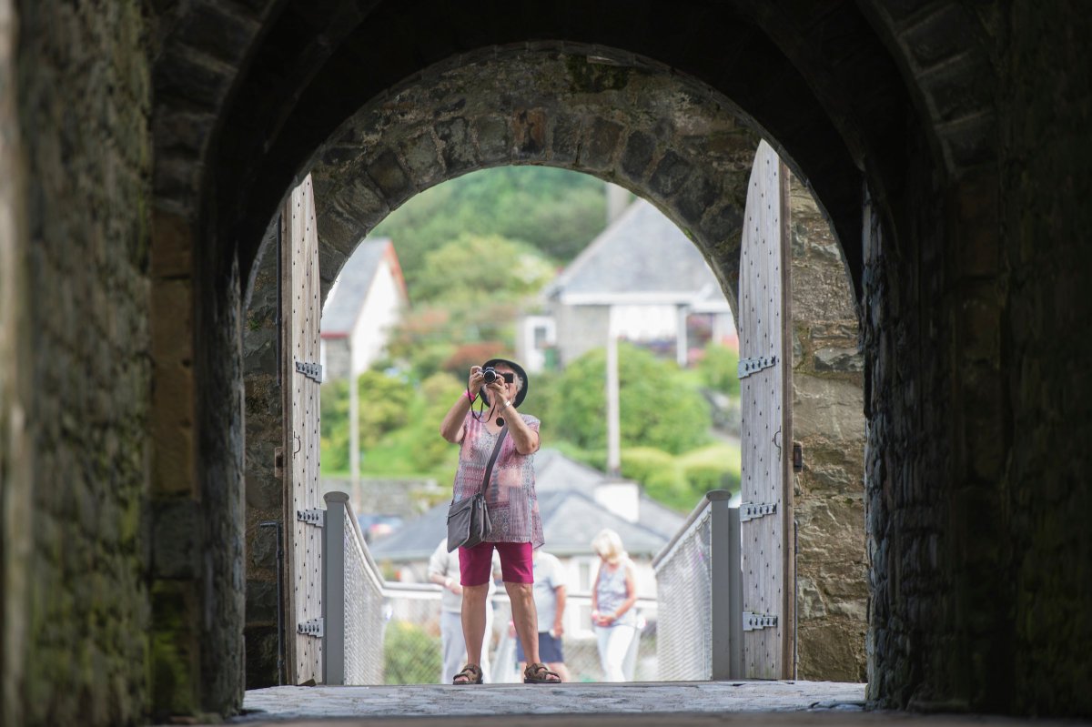 VisitWalesBiz's tweet photo. Interested in finding more about 2017 Year of Legends? Some places left for our November workshops #FindYourEpic https://t.co/trGbbxr5oH https://t.co/SAEe37Nb93