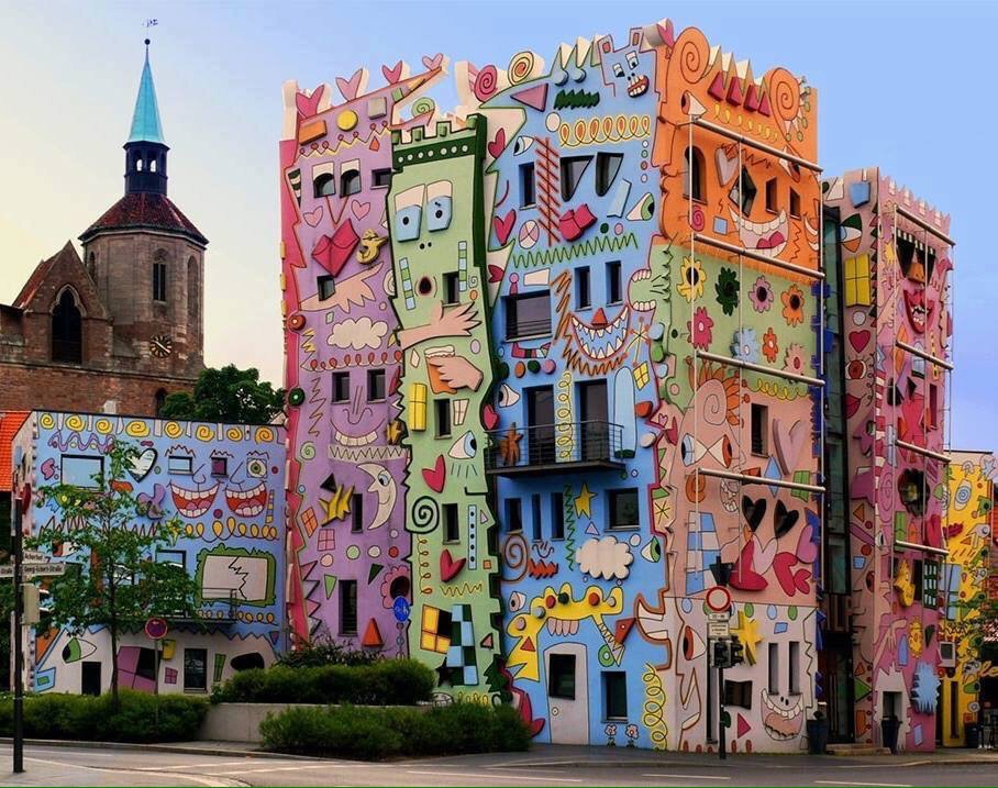 beartistbeart's tweet photo. Happy Rizzi, Happy streetart – Brunswick, Germany | Be ▲rtist - Be ▲rt https://t.co/S1nlTrOHtx https://t.co/mRsOxNjbwF