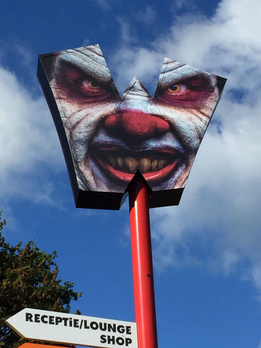 Griezelige tijden bij PPP Nederland. Voor <a href="/Walibi_HFN/">Fright Nights - HFN</a> de productie van meer dan 400 m² banieren en de nodige belettering mogen verzorgen.