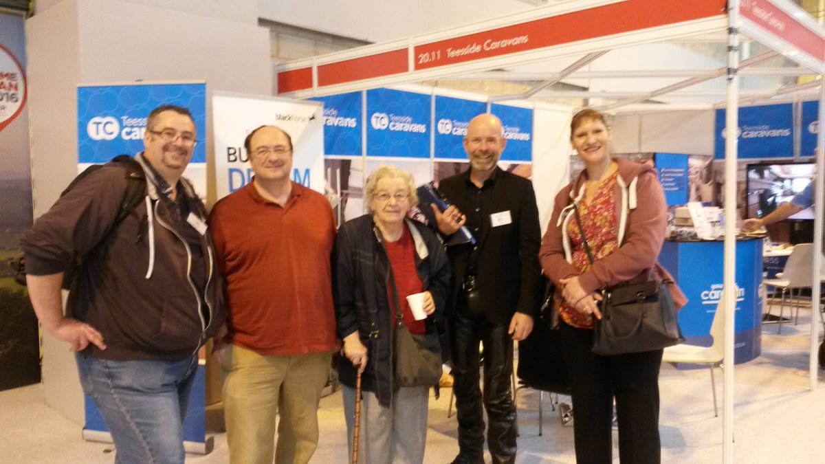 TeessideCaravan's tweet photo. Look who popped in to see us on the @TeessideCaravan at the NEC! @CaravanClubCOTY  @davidjgbird #davidforjudge https://t.co/4LWlaXAq0C