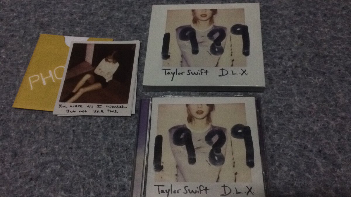 @MooKswiftie ฝากรีจ้าอัลบั้ม taylor + แฟ้ม 350