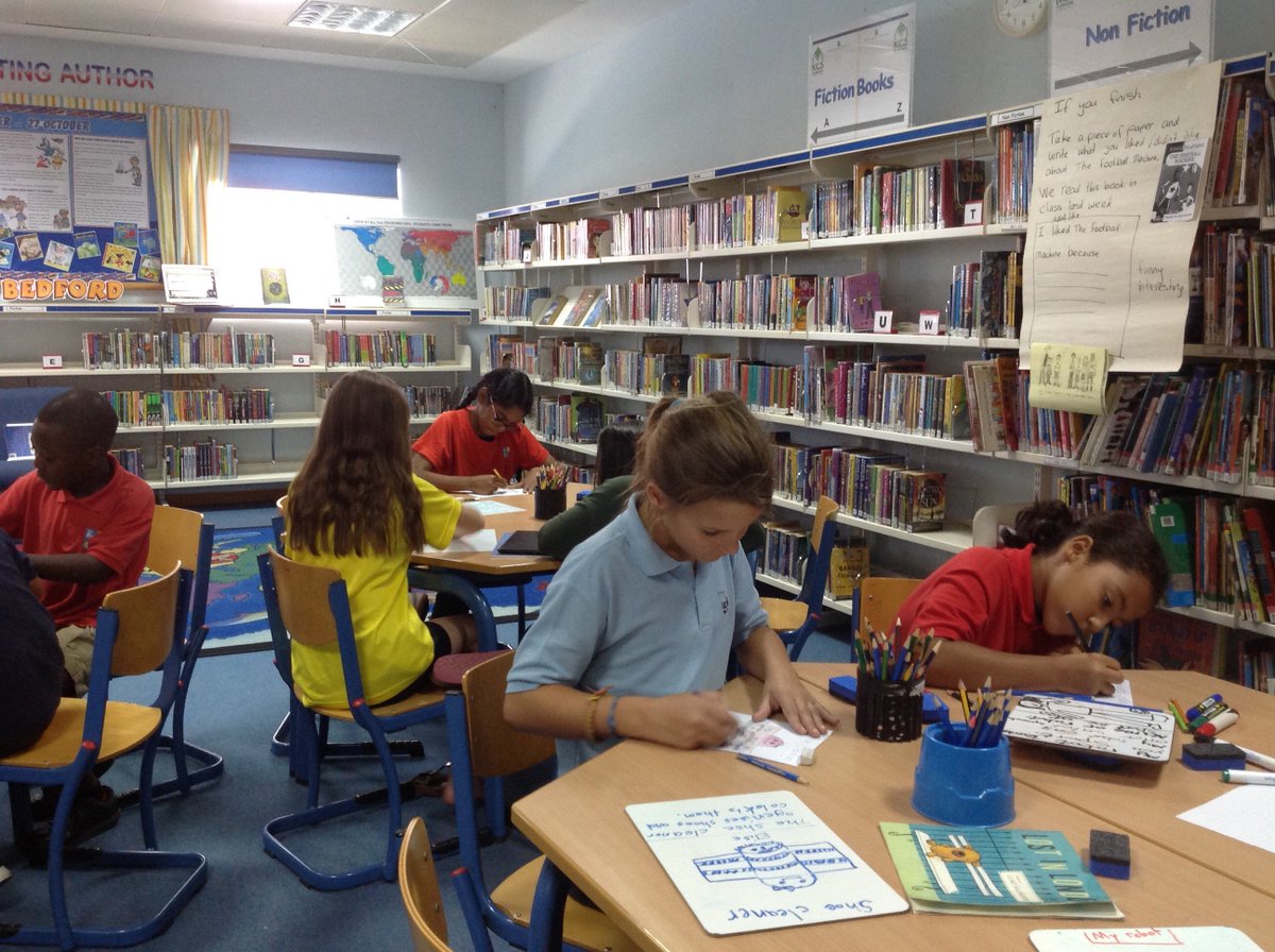 kicslibrary's tweet photo. Students connecting to visiting author @bedfordautho - drawing their own robots #kicslearns #kicsprimary #imagination https://t.co/nGGh6Ktfwq