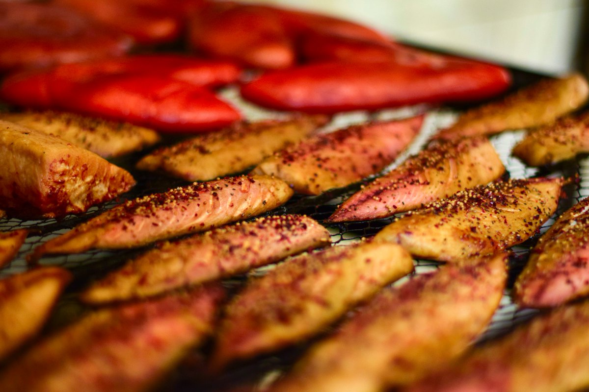 bitemojo's tweet photo. Smoked #fish, anyone? #Mackerel or #salmon, you can choose your favorite at #Rogacki! They are smocked on site, in the huge oven behind 😄 https://t.co/dTSxyV2tWw