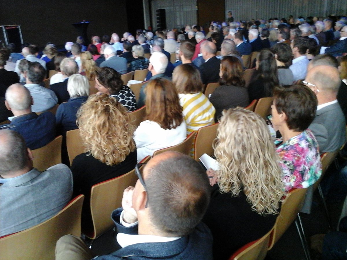 Jong &amp; oud uit werelden van wonen welzijn ontwerp bouwen zorg vanmiddag op volgeboekte conferentie #bnalangerthuis