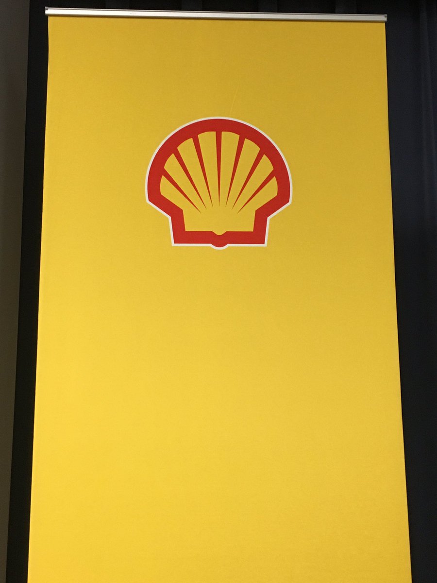 SanJacCollege's tweet image. Check out our first selfie (or Shelfie) with speaker Christina at #DatewithDestiny, a @Shell forum for women in #processtech. #sjcfall16