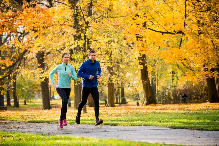 SpinalDoctors's tweet photo. It's National Spinal Health Month! Here are 10 tips to help you maintain a pain-free back. #SpinalHealthMonth https://t.co/VpYubnmSAN https://t.co/urUsFLxxiR