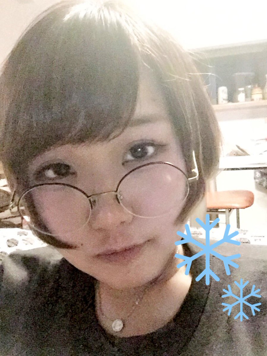 torotoro0217's tweet photo. .
.
.
寒くなりました⛄️タグ参ります..
#雰囲気嫌いじゃないよって人RT 
#メンヘラさんと繋がりたい 
#��になった方お迎えにいきます 
#ピアス好きな人と繋がりたい 
#雰囲気少しでもいいなと思った人RT 
#お友達ください 
#アイドル好き 
#お絵描き好き https://t.co/gHvvdImZnS