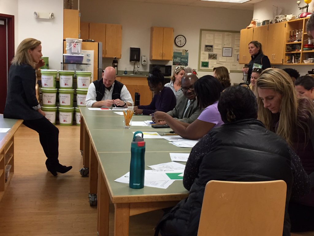 KeySchool's tweet photo. Happening now! LS Math Coordinator Ellie Young discussing Singapore Bar Modeling &amp; Math in the Lower School #KeyAcademics #ParentPrograms https://t.co/1sC44p3J3K